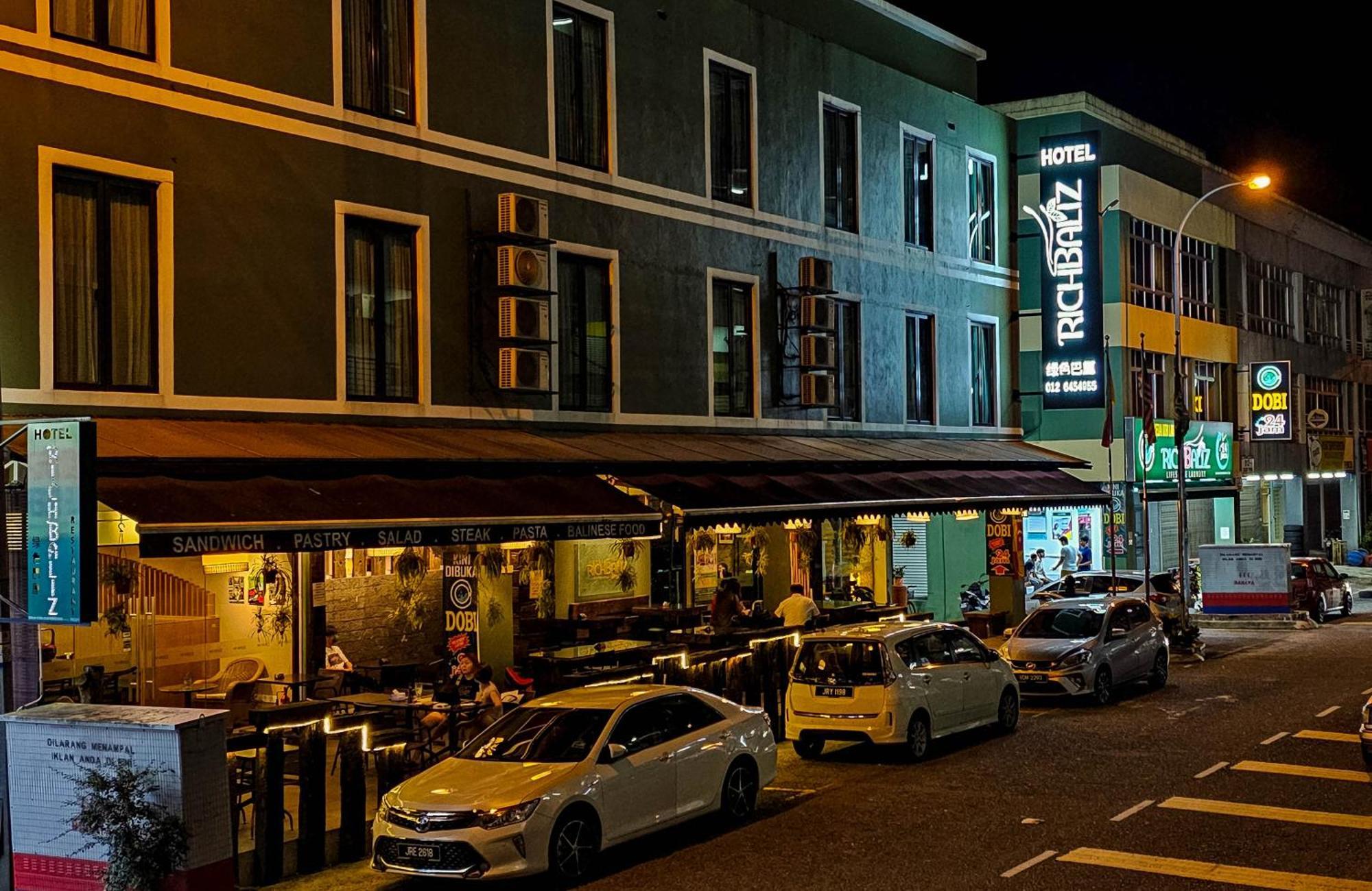 Hotel Richbaliz Batu Caves Esterno foto